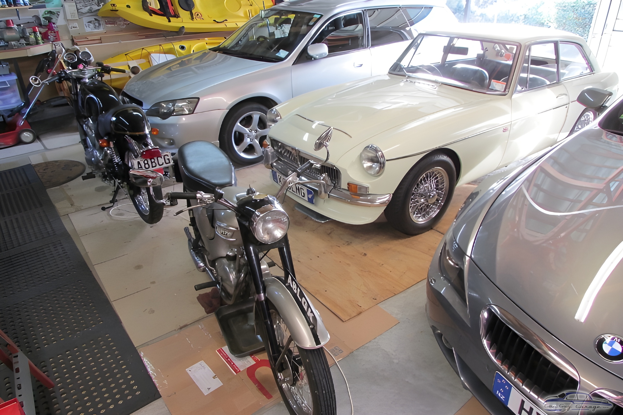 Classic Cars and Motorcycles in Organized Garage - Peter from Beachlands, Manukau