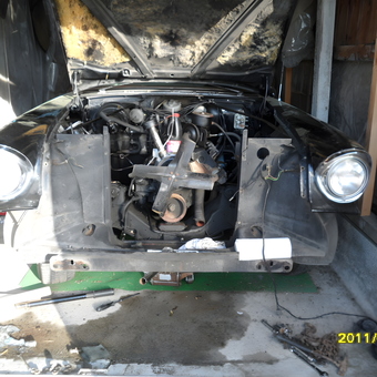 Classic Car Engine Repair in Garage - KalleWirsch from Gunzgen, Switzerland
