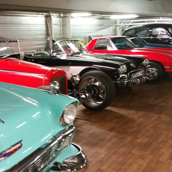Classic Cars Displayed in Retro Garage with Wood Flooring - Frank Kennis from Valkenswaard, The Netherlands