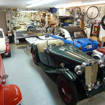Classic Car Garage with Tools and Wall Storage - Burt from Chicago, Illinois