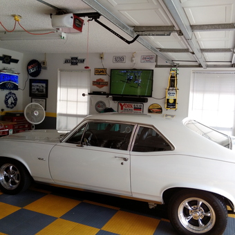 Classic Car Garage with Neon Signs and Wall Decor - Steven from Saint Johns, FL
