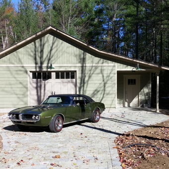Classic Green Car and Detached Garage Exterior - Gab from Petawawa, Ontario