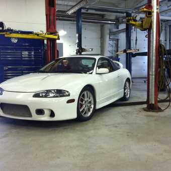 Clean garage with car lift and tool chest - Jacob from Lapeer, Michigan