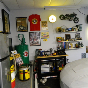 Vintage Garage Decor With Signs, Tools, and Storage - ss-john