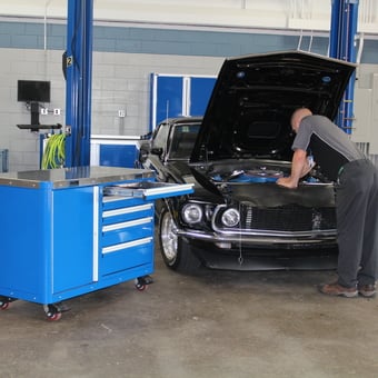 Professional Garage With Blue Tool Cabinet And Car Lift - Custom Aluminum