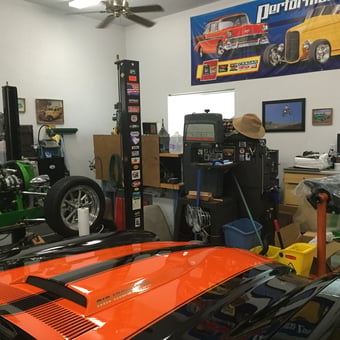 Classic Car Garage with Lift and Decor - Ron from Grants Pass, Oregon