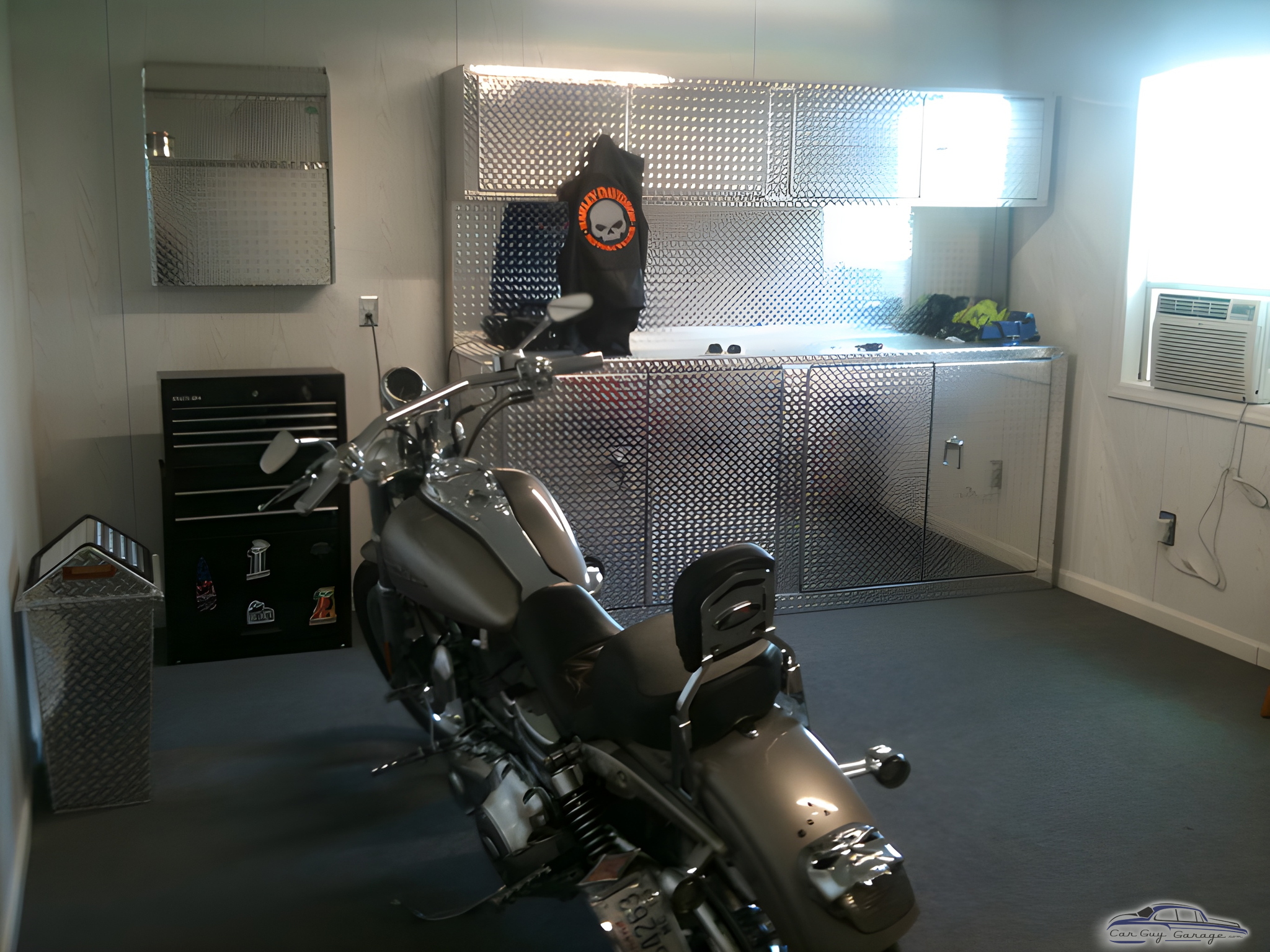 Diamond Plate Cabinets and Tool Chest Garage Setup - Dustin from Washington, LA