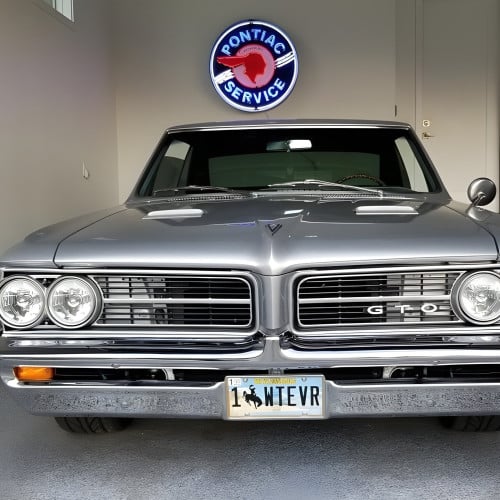 Pontiac Service Neon Sign 