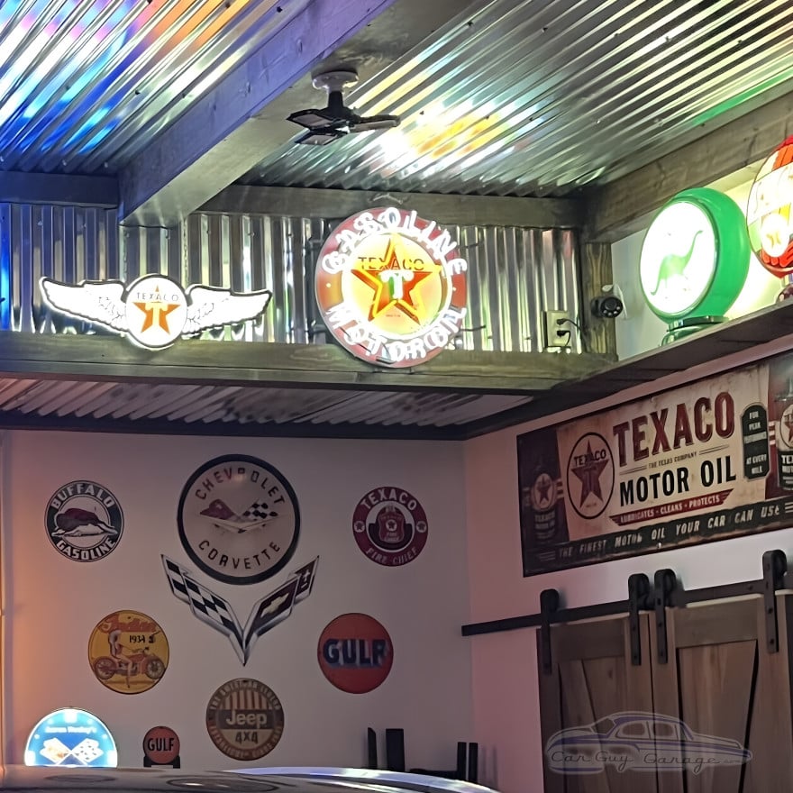 Texaco Gasoline Motor Oil Neon Sign - 24" Round