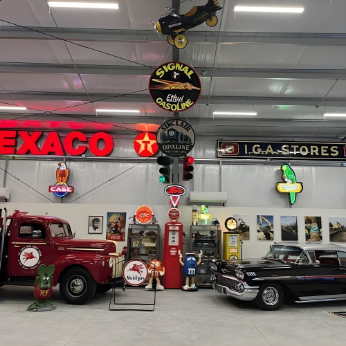 Case Eagle Neon Sign 