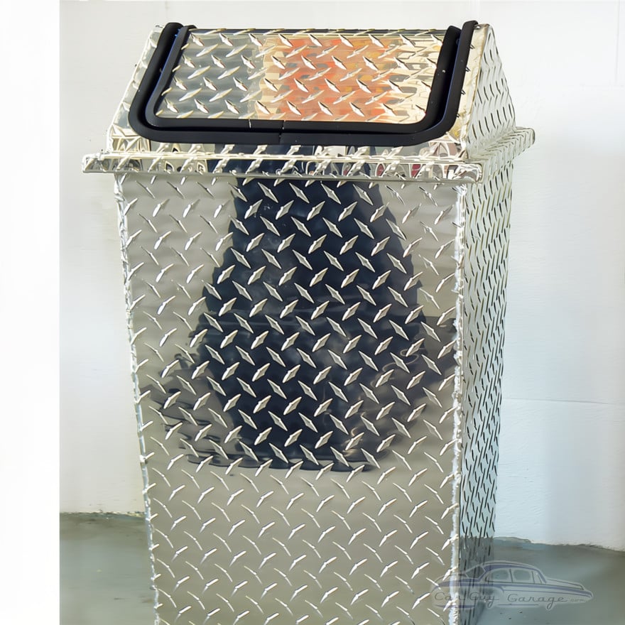 Diamond Plate Garbage Can with Revolving Lid