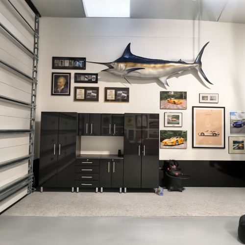 Black Modular 6 Piece Kit of Garage Cabinets